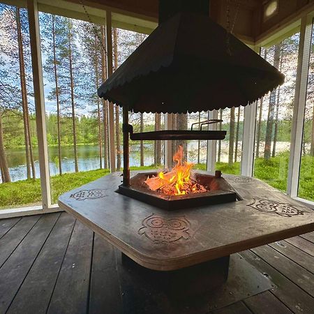 Syoete Huuhkamajat Cottage エクステリア 写真